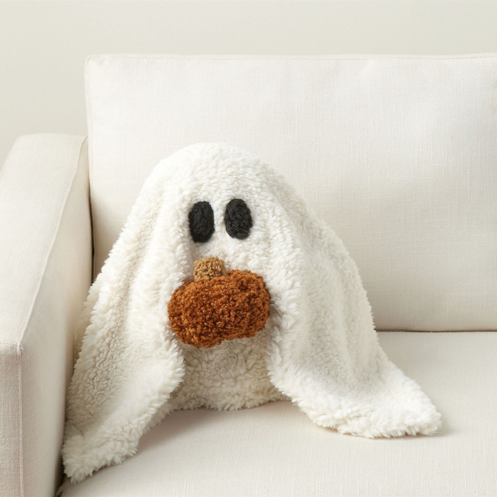 New Gus The Ghost With Pumpkin Pillow Halloween